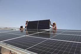 نصب ۳۰ مگاوات نیروگاه خورشیدی در کاشمر