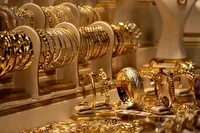 بازگشت میز طلا به اصفهان