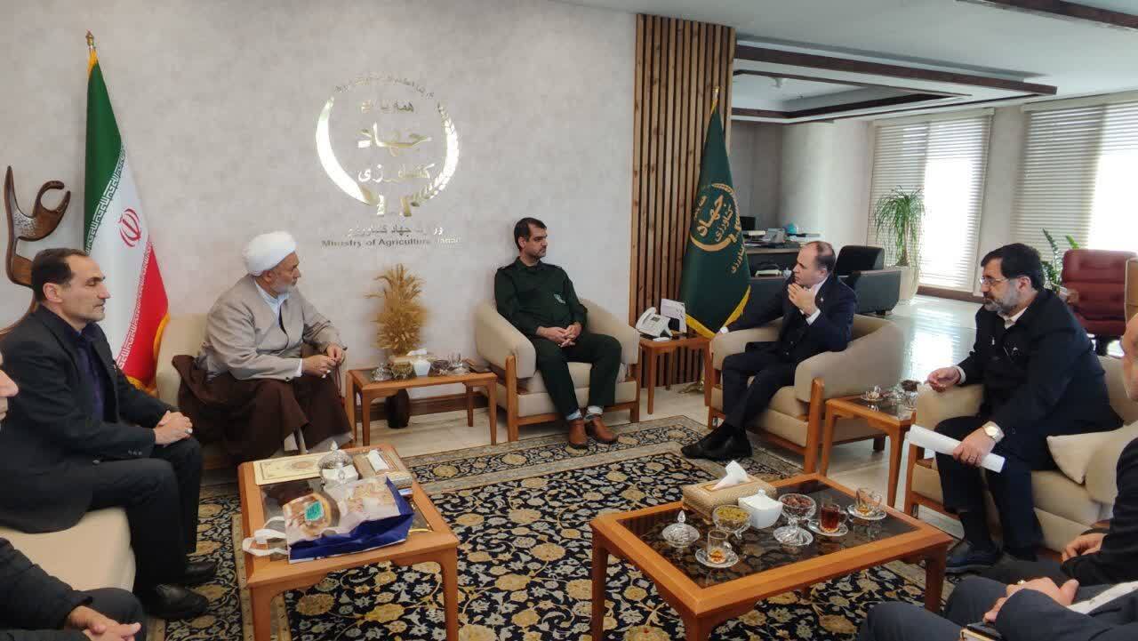 نشست مشترک استاندار و نمایندگان مردم قم در مجلس با وزیر جهاد کشاورزی