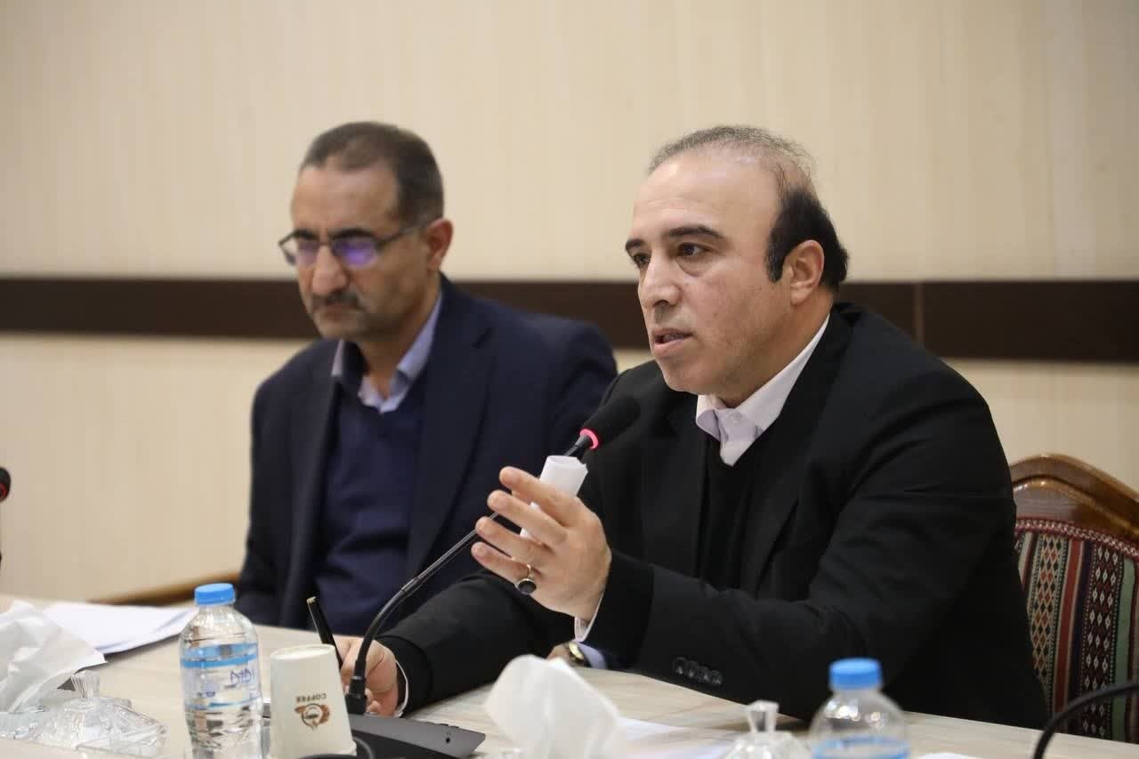 بانکهای اردبیل تأمین منابع مالی تولید را در اولویت قرار دهند بانکهای اردبیل تأمین منابع مالی تولید را در اولویت قرار دهند