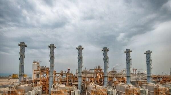 آغاز عملیات اجرایی ۱۳ پروژه در پالایشگاه شهید هاشمی‌نژاد