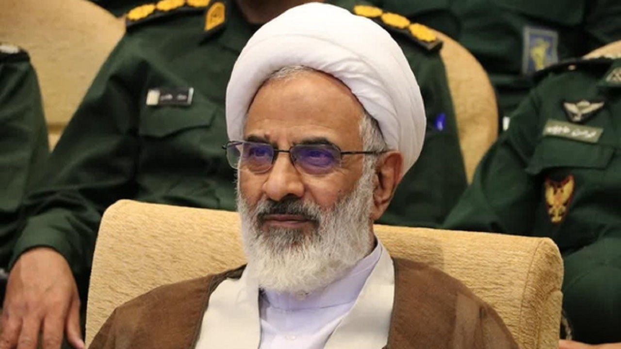 *** هدف اصلی دشمن تسلیم کردن ایران است