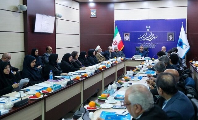 مهلت ۶ ماهه دانشگاه آزاد برای بازنگری سرفصل‌های درسی