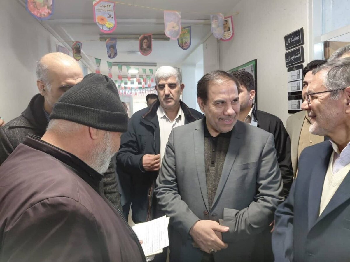 ** بازدید معاون قوه قضائیه از اداره ثبت اسناد دلیجان