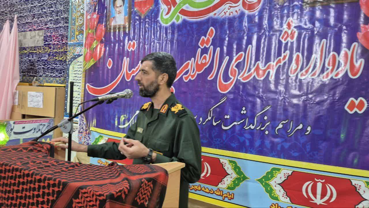 مردم در همه عرصه‌ها در انقلاب اسلامی، نقش‌آفرین هستند.