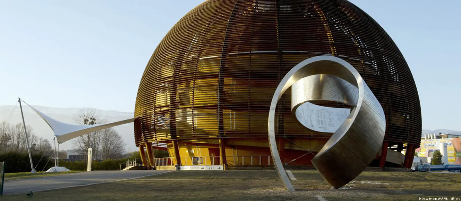 پژوهشگران کشور در جمع برندگان جایزه جهانی فیزیک بنیادی