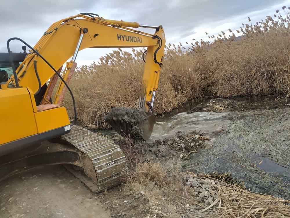 آغاز مرحله سوم لایروبی کانال اصلی تالاب کانی‌برازان