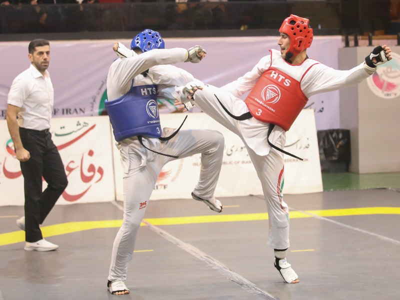 جدال مدعیان قهرمانی در لیگ برتر تکواندو