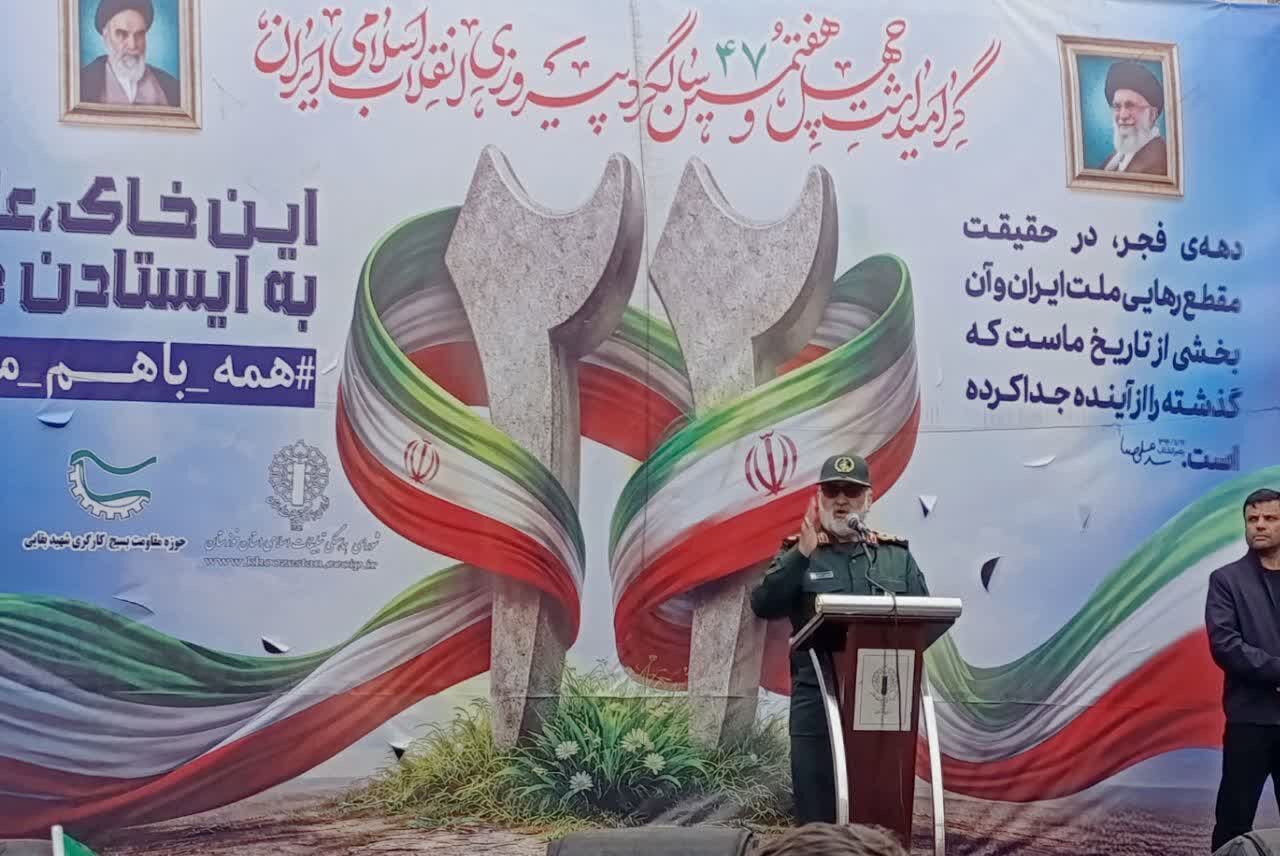 ملت ایران سد نفوذناپذیر در برابر توطئه‌های دشمن هستند