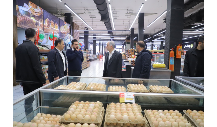 بازدید وزیر دادگستری از چند واحد صنفی پس از حضور در راهپیمایی ۲۲ بهمن