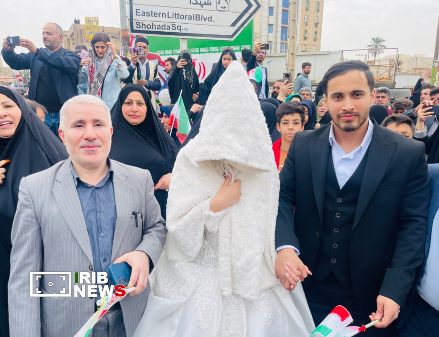 حضور عروس و داماد اهواز در راهپیمایی یوم الله ۲۲ بهمن