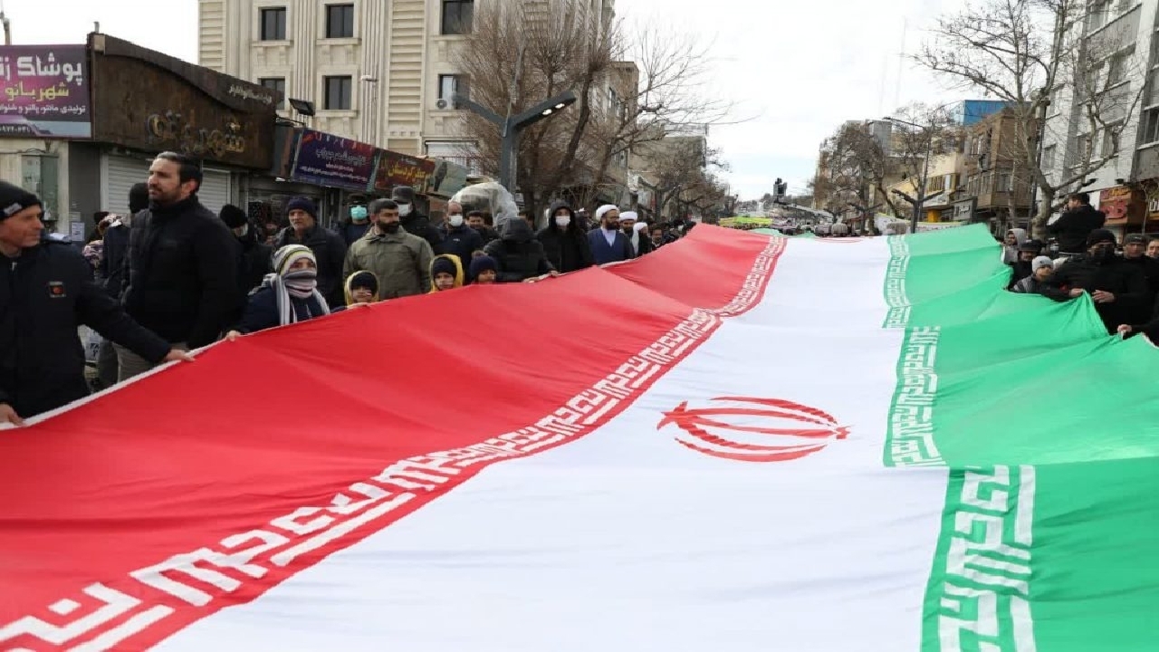 قدردانی از حضور حماسی و کم نظیر مردم در راهپیمایی یوم الله ۲۲ بهمن