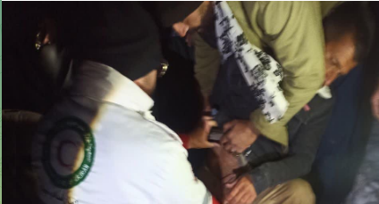 نجات مصدوم در منطقه کوهستانی دیناران اردل