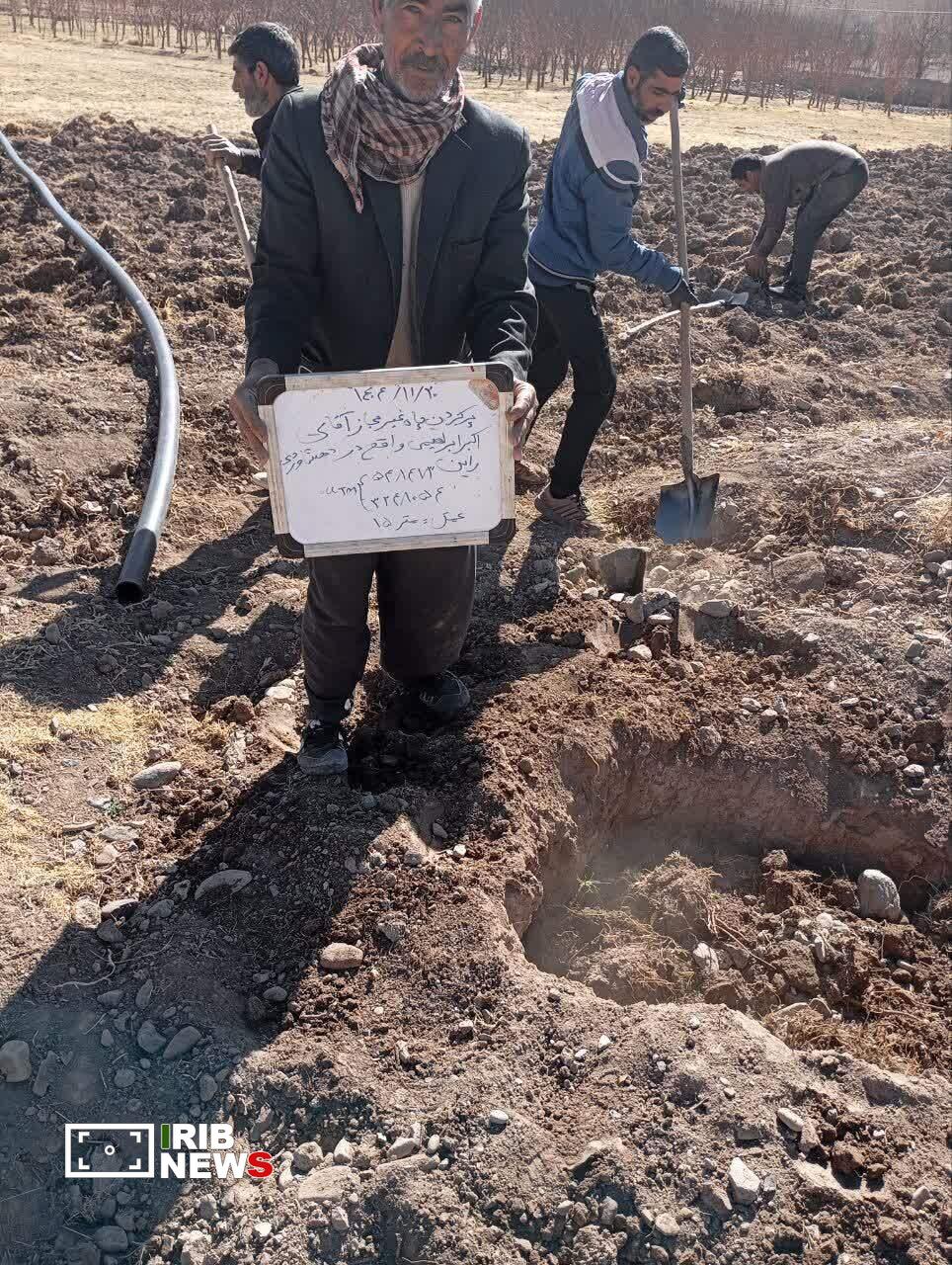 انسداد ۵ حلقه چاه غیرمجاز در روستای دهشاوردی راین