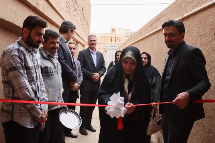 توسعه هنرهای بومی و سنتی زمینه ساز رونق اقتصادی است توسعه هنرهای بومی و سنتی زمینه ساز رونق اقتصادی است