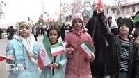 حضور تماشایی کودکان و خردسالان در راهپیمایی ۲۲ بهمن