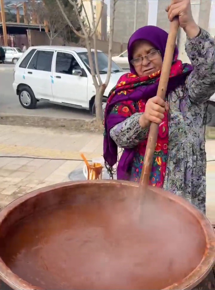 جشنواره سمنو پزان در بجنورد 