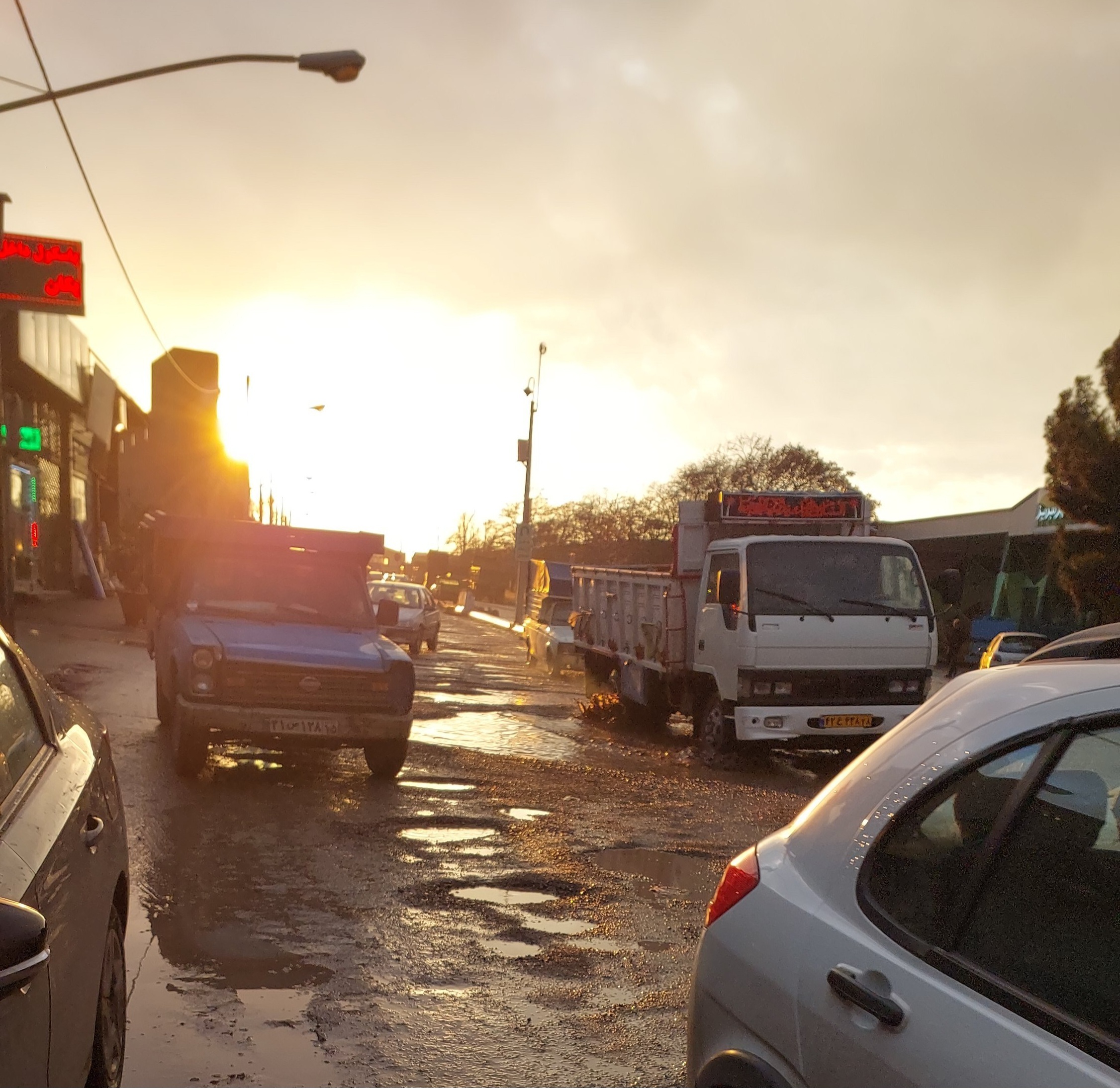 تعلل در ساخت خیابان اصلی ورودی میدان بزرگ تره بار تبریز