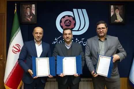 امضای تفاهم‌نامه همنوا وزارتخانه‌های آموزش‌وپرورش، نفت و کار