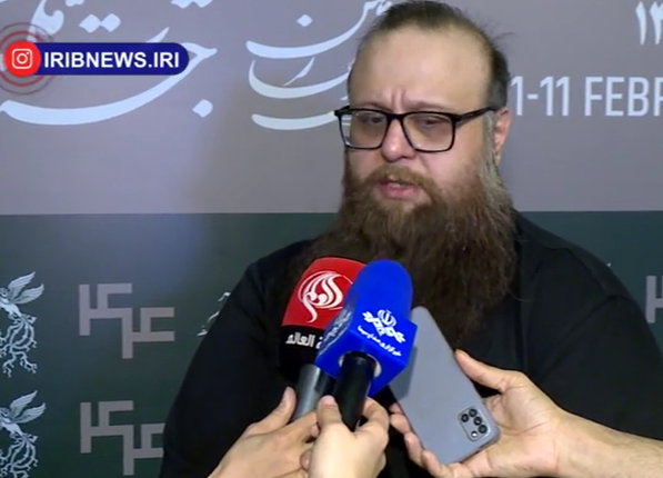 نویسنده «نیمه‌شب»: چراغ باید در خانه بسوزد