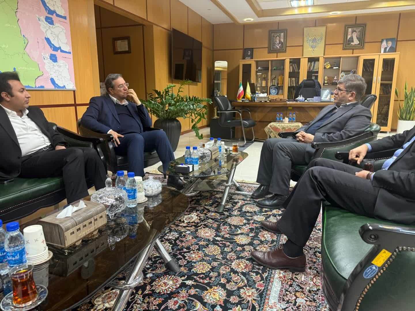 برگزاری نشست مشترک استاندار آذربایجان‌غربی با مدیرعامل راه‌آهن ایران