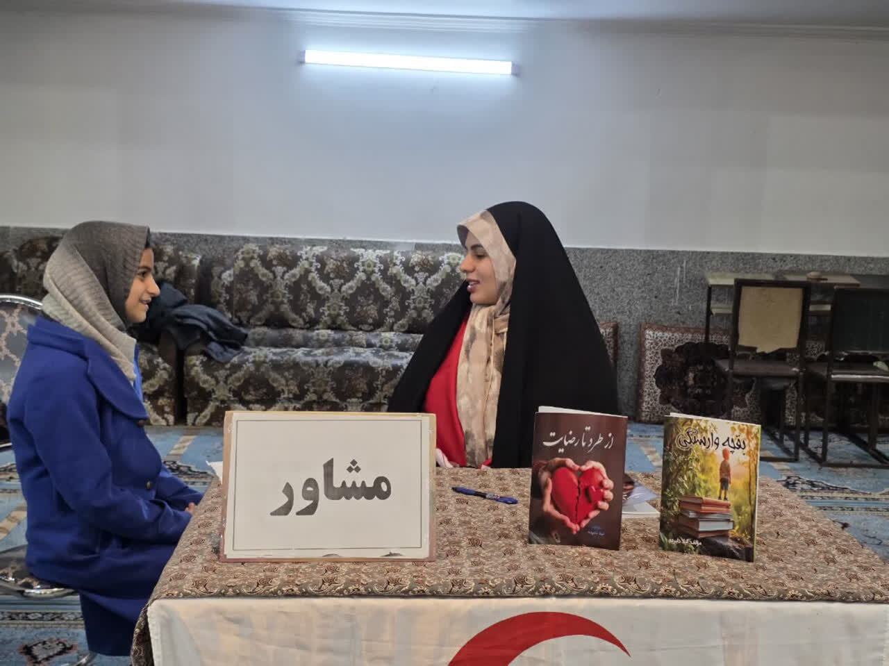 اعزام کاروان سلامت به روستای همت آباد تفت اعزام کاروان سلامت به روستای همت آباد تفت