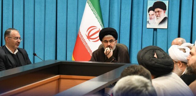 اطلاع رسانی محل مصارف زکات به مردم، مشارکت را تقویت میکند اطلاع رسانی محل مصارف زکات به مردم، مشارکت را تقویت میکند