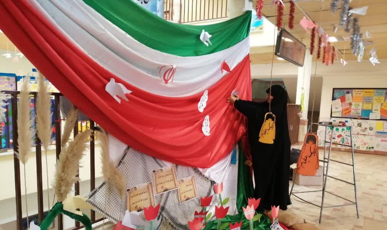 افتتاح نمایشگاههای مدرسه انقلاب در ۲۵ مدرسه شهرستان شهربابک افتتاح نمایشگاههای مدرسه انقلاب در ۲۵ مدرسه شهرستان شهربابک