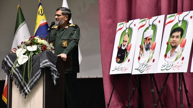 برگزاری سومین جشنواره کارمند تراز مکتب حاج قاسم سلیمانی در سیستان و بلوچستان برگزاری سومین جشنواره کارمند تراز مکتب حاج قاسم سلیمانی در سیستان و بلوچستان