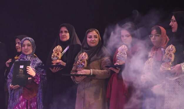 معرفی برگزیدگان جشنواره قصه گویی اصفهان معرفی برگزیدگان جشنواره قصه گویی اصفهان