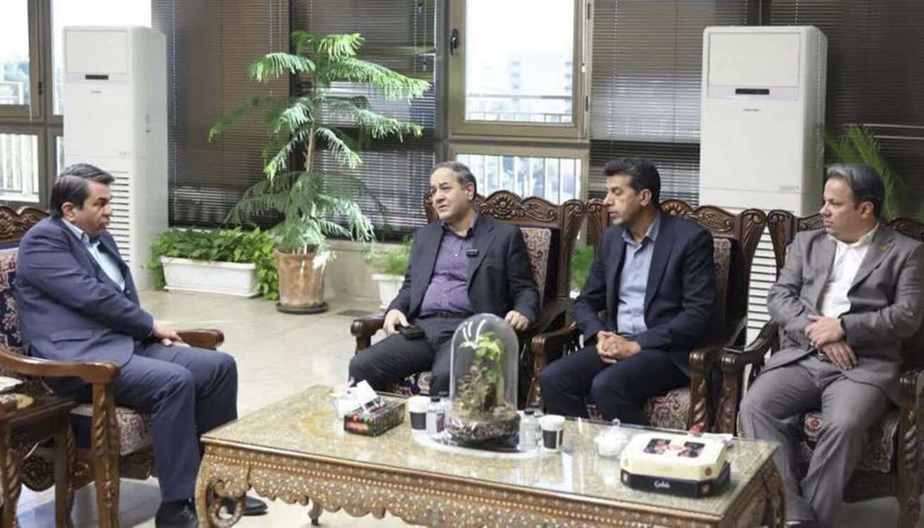 تکمیل زنجیره ارزش و توسعه روستابازارها راهبردی برای حمایت از کشاورزان