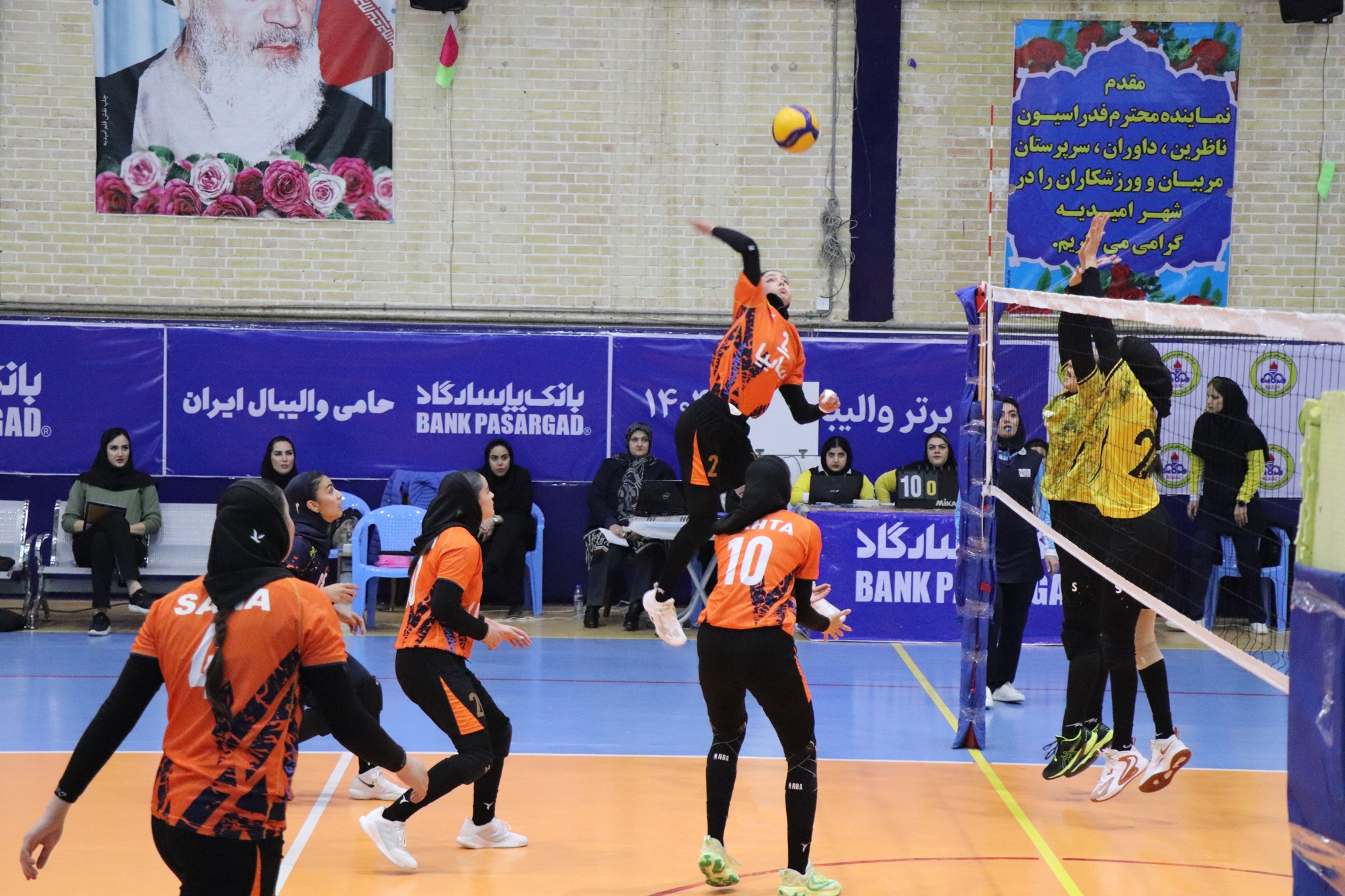 باخت مس رفسنجان برابر نفت امیدیه لیگ برتر والیبال بانوان