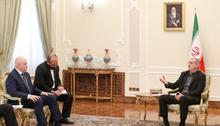 مصمم به اجرای سریع برنامه همکاری‌ راهبردی ایران و روسیه هستیم