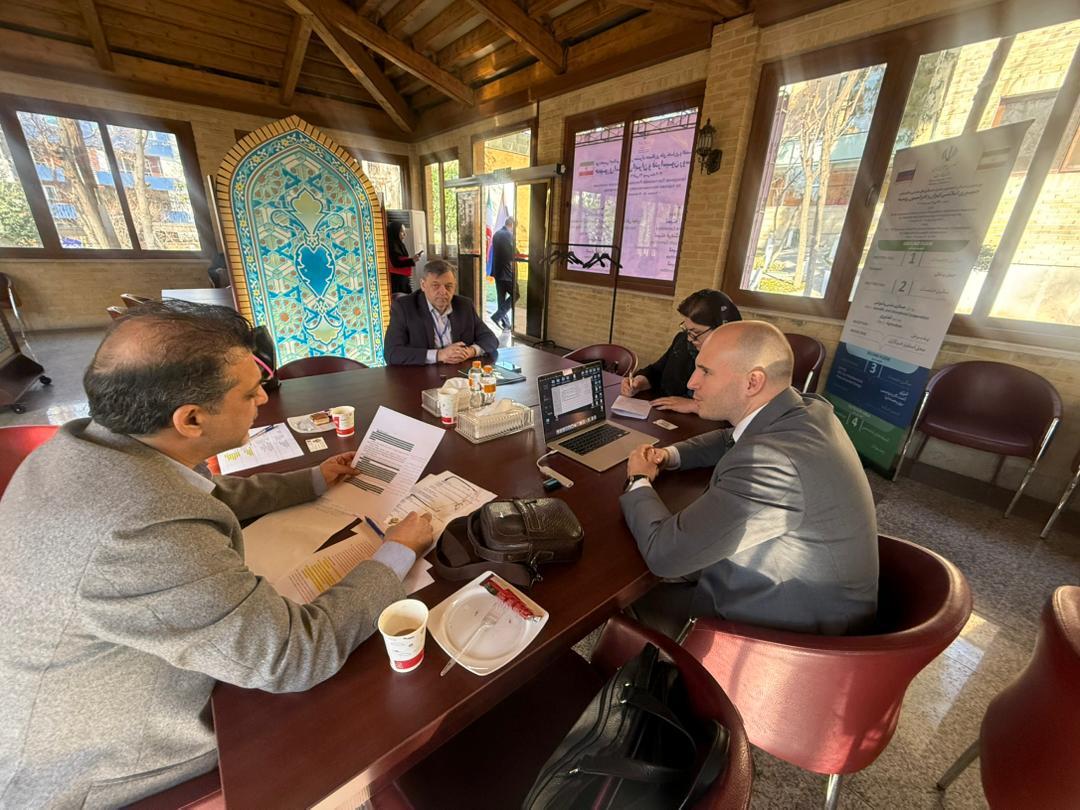 توسعه همکاریهای زمینشناسی ایران و روسیه توسعه همکاریهای زمینشناسی ایران و روسیه