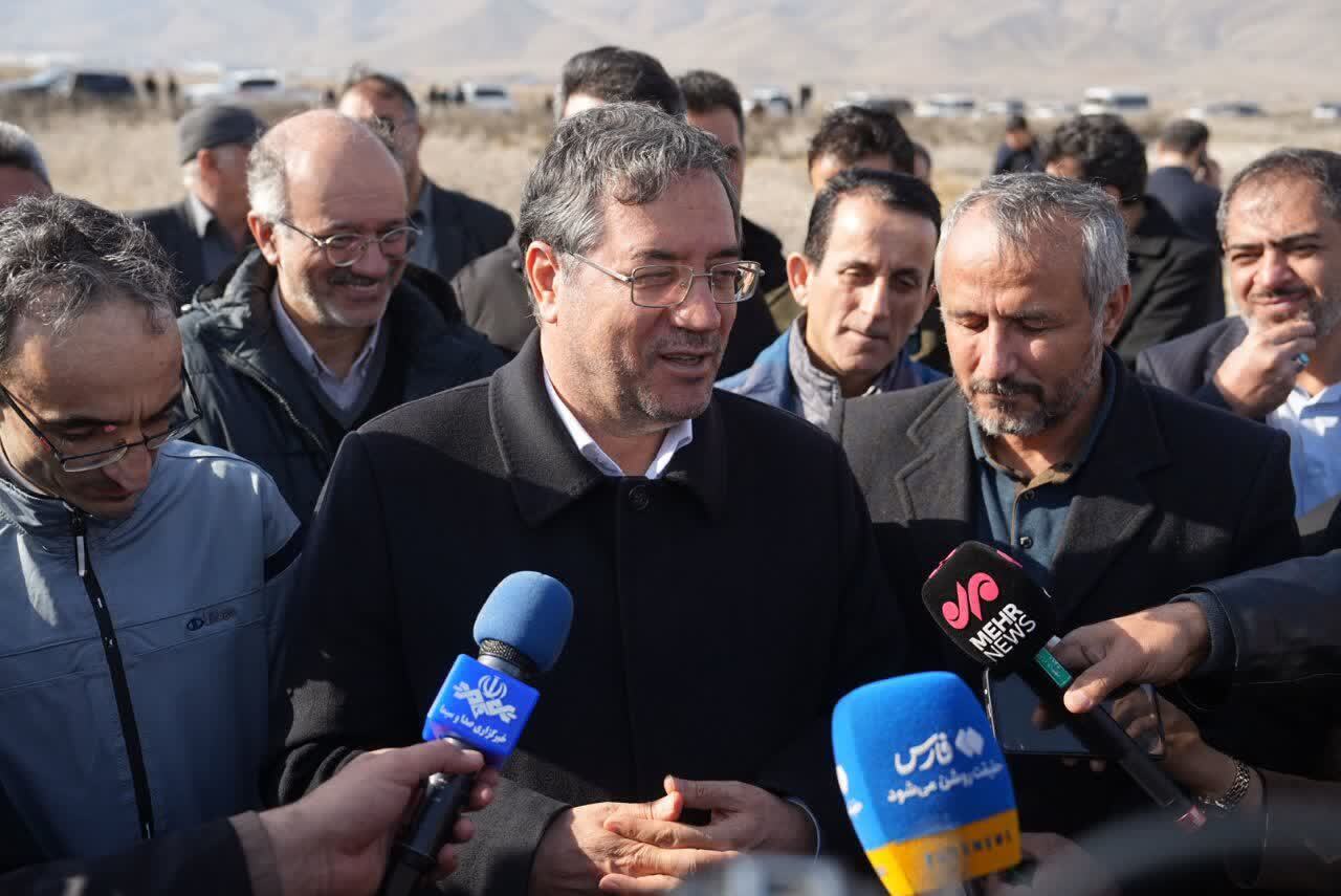 بازدید دبیر کارگروه ملی نجات دریاچه ارومیه از سایت تثبیت جبل کندی بازدید دبیر کارگروه ملی نجات دریاچه ارومیه از سایت تثبیت جبل کندی