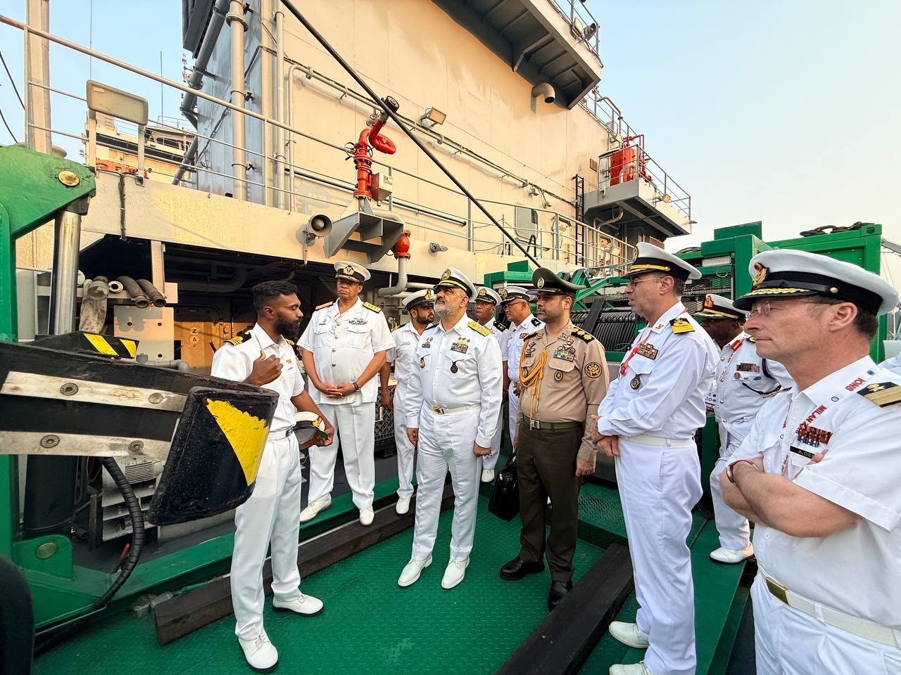 گسترش دیپلماسی دریایی با کشورهای همسو و همسایه