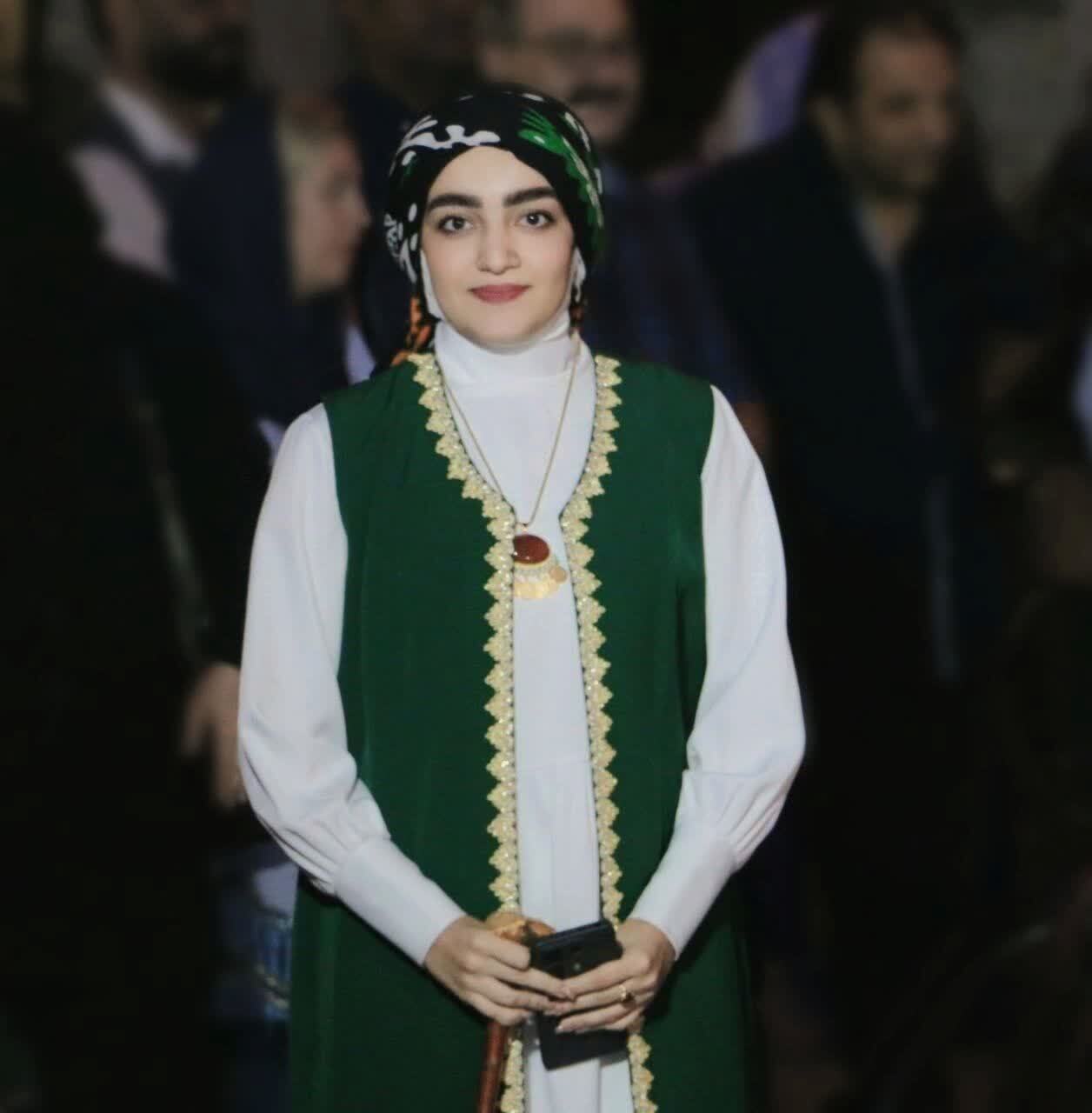 درخشش مرکزی در بیست و هفتمین جشنواره بینالمللی قصهگویی درخشش مرکزی در بیست و هفتمین جشنواره بینالمللی قصهگویی