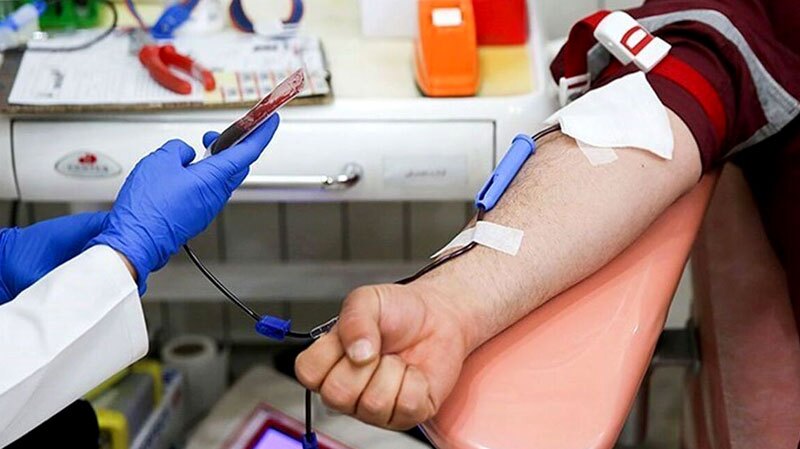 کسری ۱۵ درصدی خون در کشور داریم کسری ۱۵ درصدی خون در کشور داریم