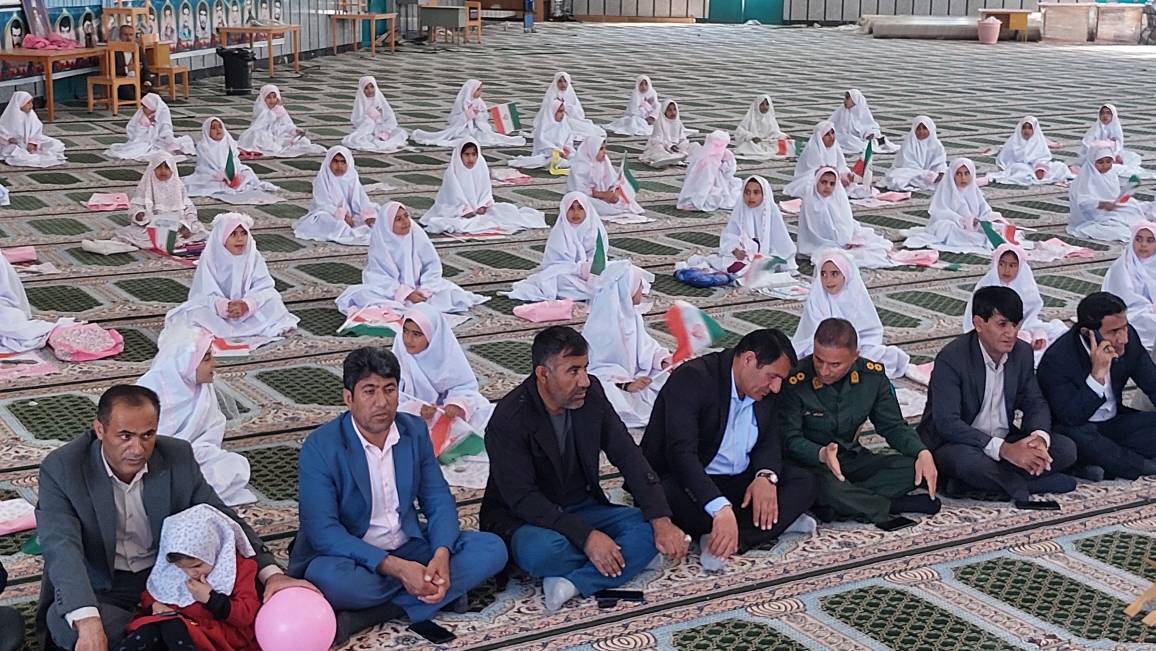برپایی جشن تکلیف دختران در چاروسا برپایی جشن تکلیف دختران در چاروسا