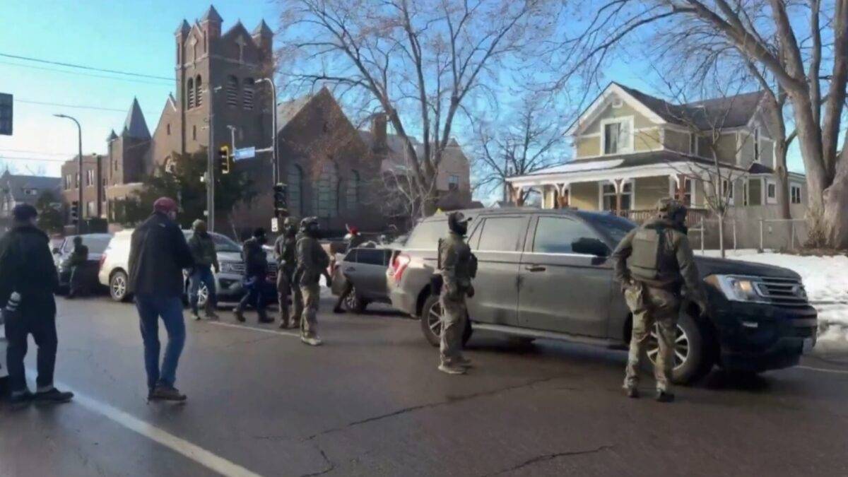 ترامپ در ۱۰ ایالت آمریکا وضعیت اضطراری اعلام کرد