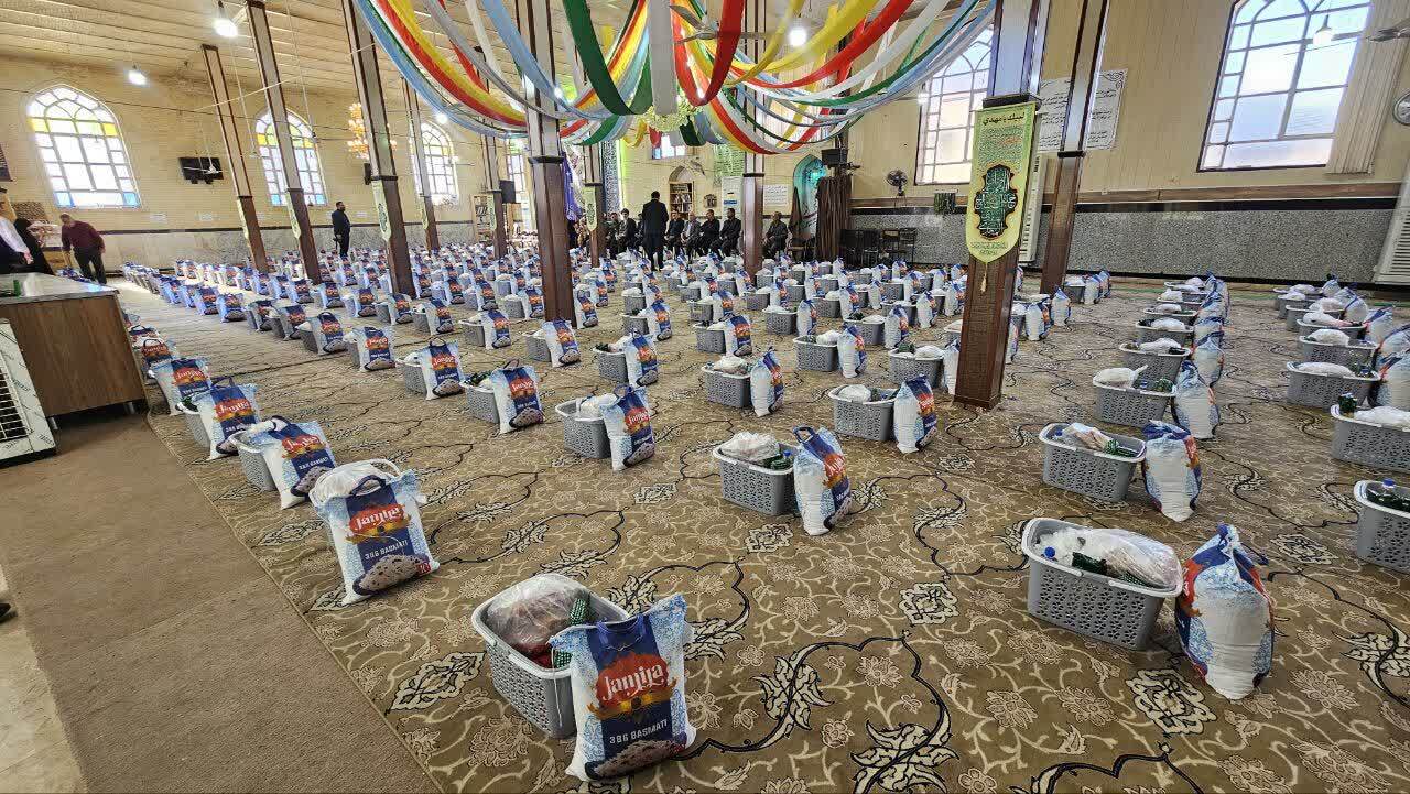 توزیع ۵٠٠ بسته معیشتی در بافق