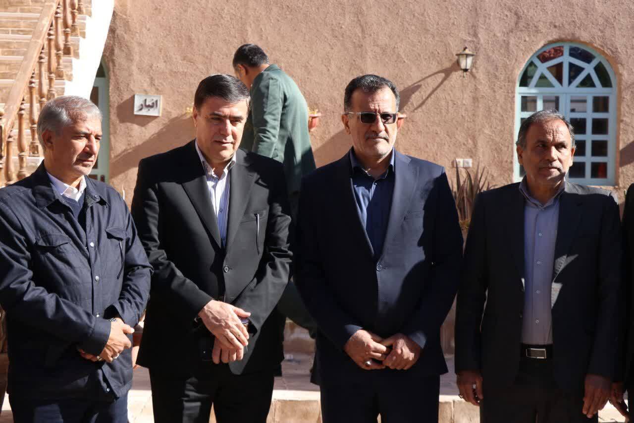 بازدید معاون برنامه و بودجه معاونت توسعه روستایی ریاست جمهوری از طرح‌های اشتغال‌زا در رفسنجان