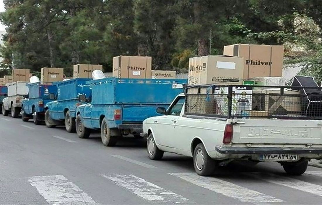 اهدا جهیزیه به زوجهای بسیجی در میناب اهدا جهیزیه به زوجهای بسیجی در میناب