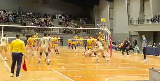 صعود دو نماینده مازندران به نیمه نهایی لیگ دسته یک والیبال