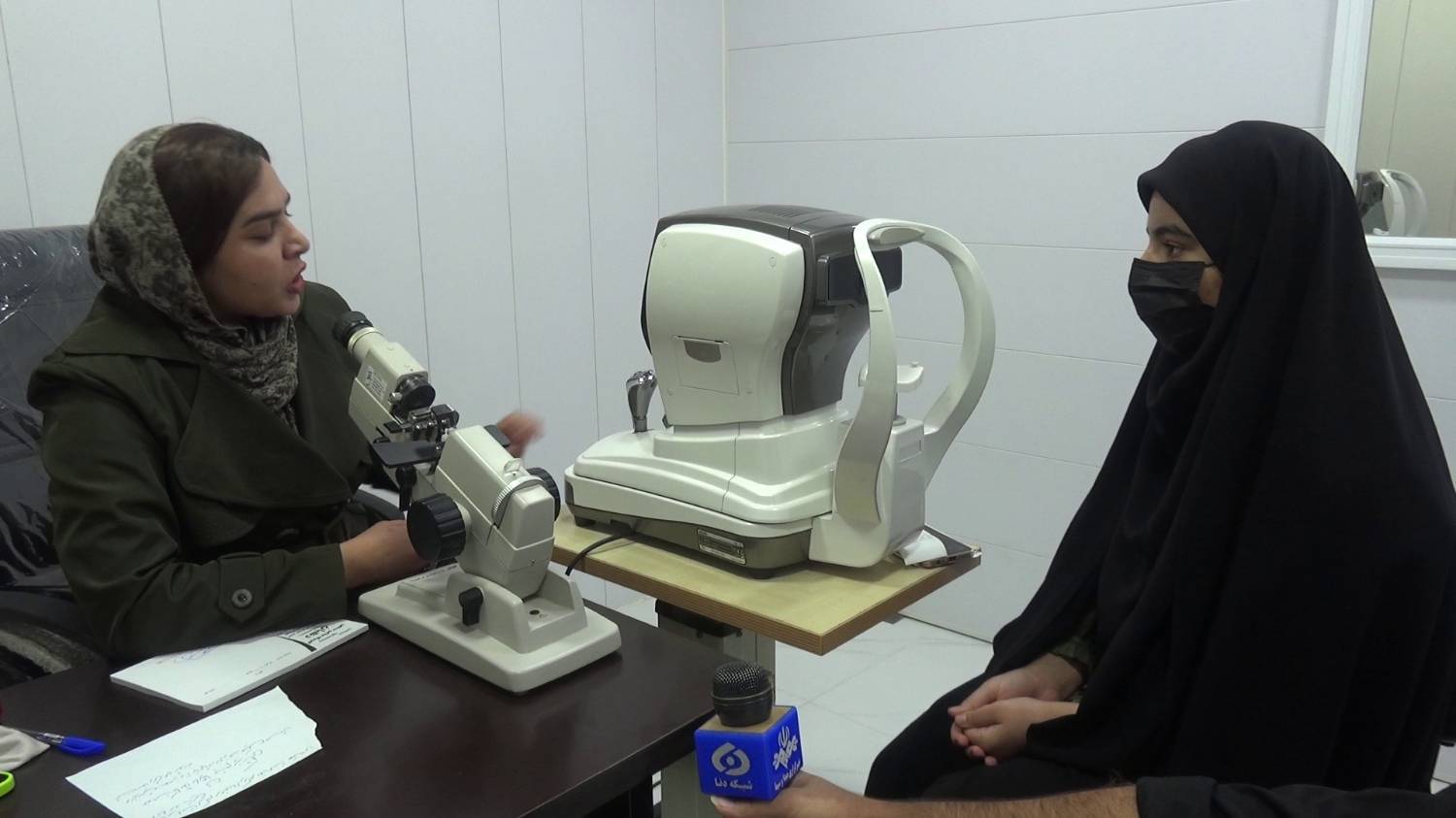 معاینه و اهداء عینک رایگان به مردم کم بضاعت شهرستان بهمئی