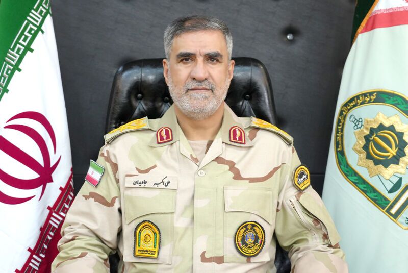 کشف ۱۶۵ قبضه سلاح جنگی در مرزها کشف ۱۶۵ قبضه سلاح جنگی در مرزها