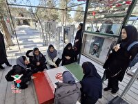 تجدید میثاق دانش آموزان با شهدا