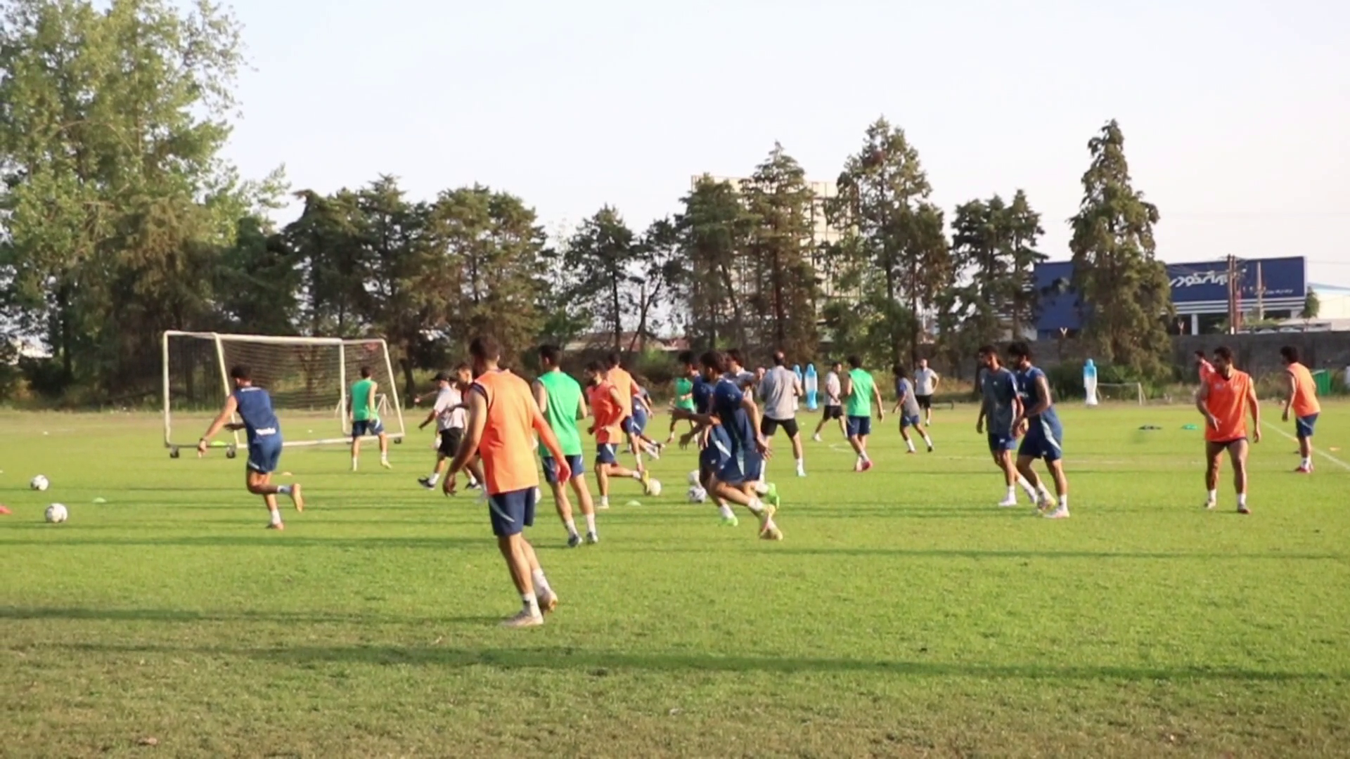 تقابل ملوان بندرانزلی و تراکتور تبریز در بندرانزلی