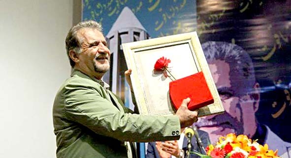 نکوداشت مصطفی رحماندوست در همدان نکوداشت مصطفی رحماندوست در همدان