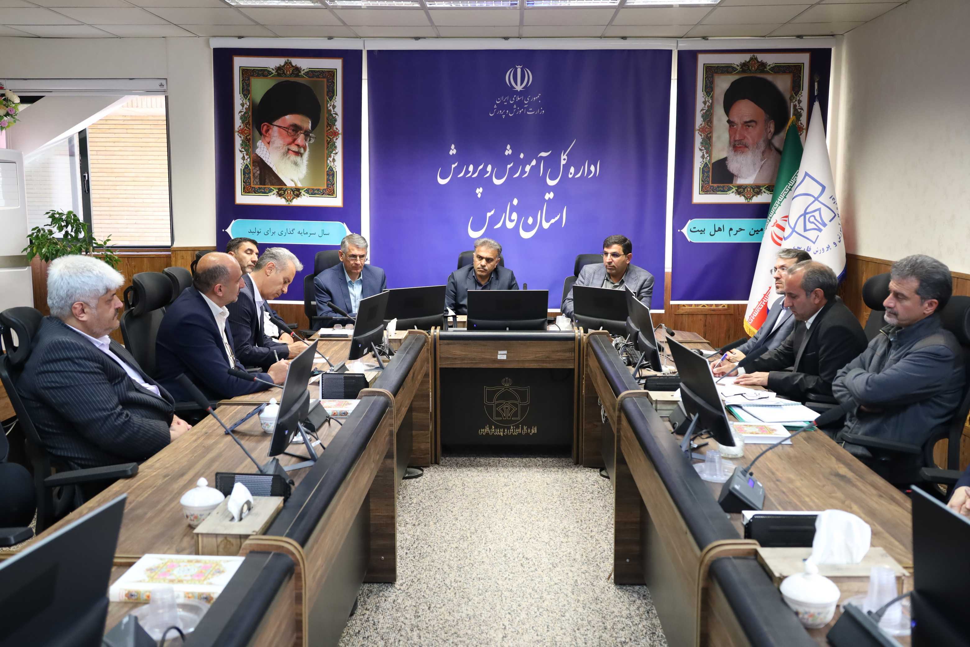 امضا تفاهم نامه همکاری آموزش و پرورش فارس با دانشگاه ازاد امضا تفاهم نامه همکاری آموزش و پرورش فارس با دانشگاه ازاد